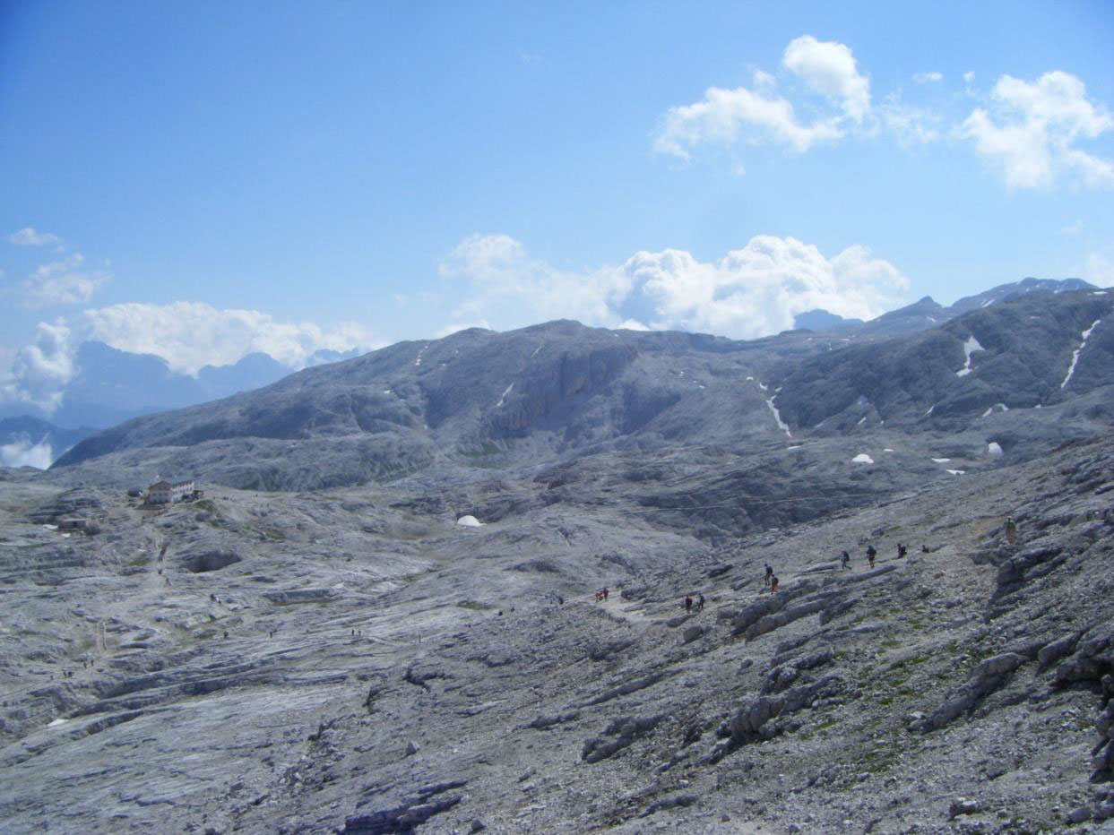 Le Montagne Isole La Storia Delle Dolomiti Associazione Nazionale